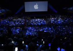 Apple Opens Up For iPad App Developers
