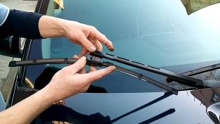 Good News for Bad Drivers: GM Windshield Can See Better Than You Can