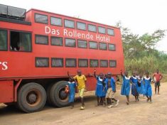 Rotel: The Amazing Hotel That Rolls On Wheels