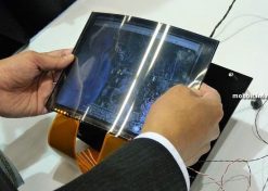 New Toshiba LCD Concept Gives Your Arms a Workout