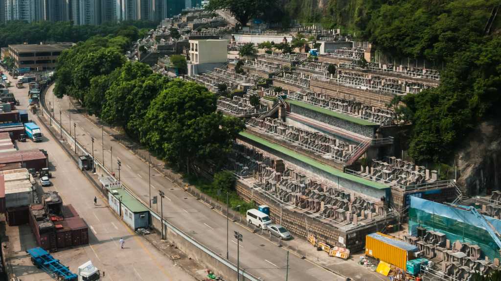 Net of the Living Dead – Hong Kong Offers Online Cemetery