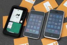 Apple Peel Transforms Your iPod Touch Into An iPhone… Assuming It Exists