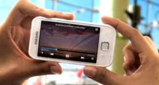 Can the Samsung Galaxy Player Really Compete with the iPod Touch?