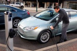 Best Buy’s Geek Squad to Help EV Owners Get Juice