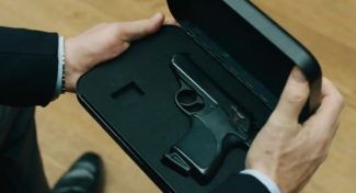 The new Bond gun goes high-tech in Skyfall