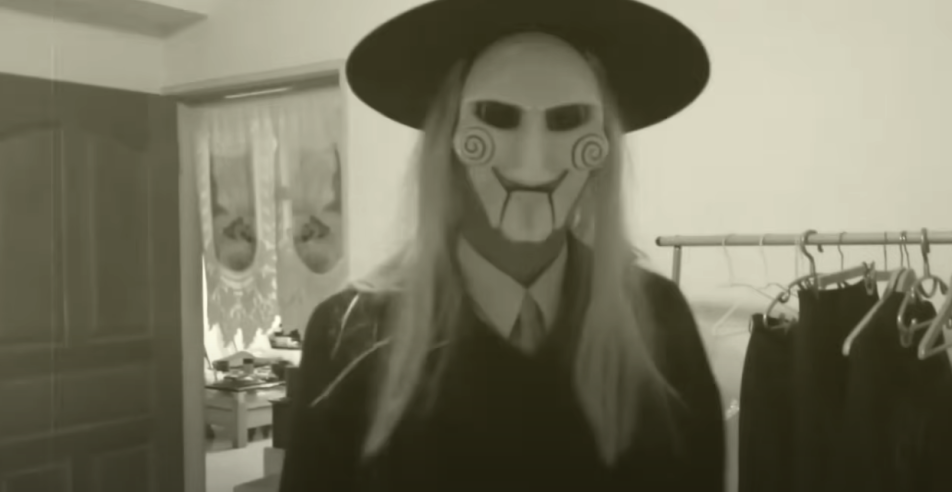 Jigsaw_gets_owned_by_his_mother