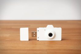 The smallest USB digital camera in the world