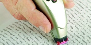 A mobile pen to translate words