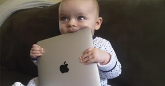 Age 3 marked as milestone in media usage