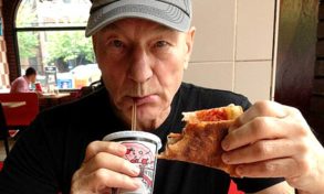 Patrick Stewart gets personal and passionate at Comicpalooza
